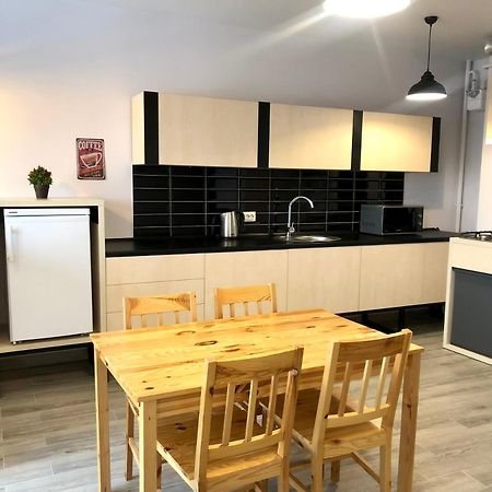 Osapart Cozy Apartment In A Complex Semycvit Львов Экстерьер фото