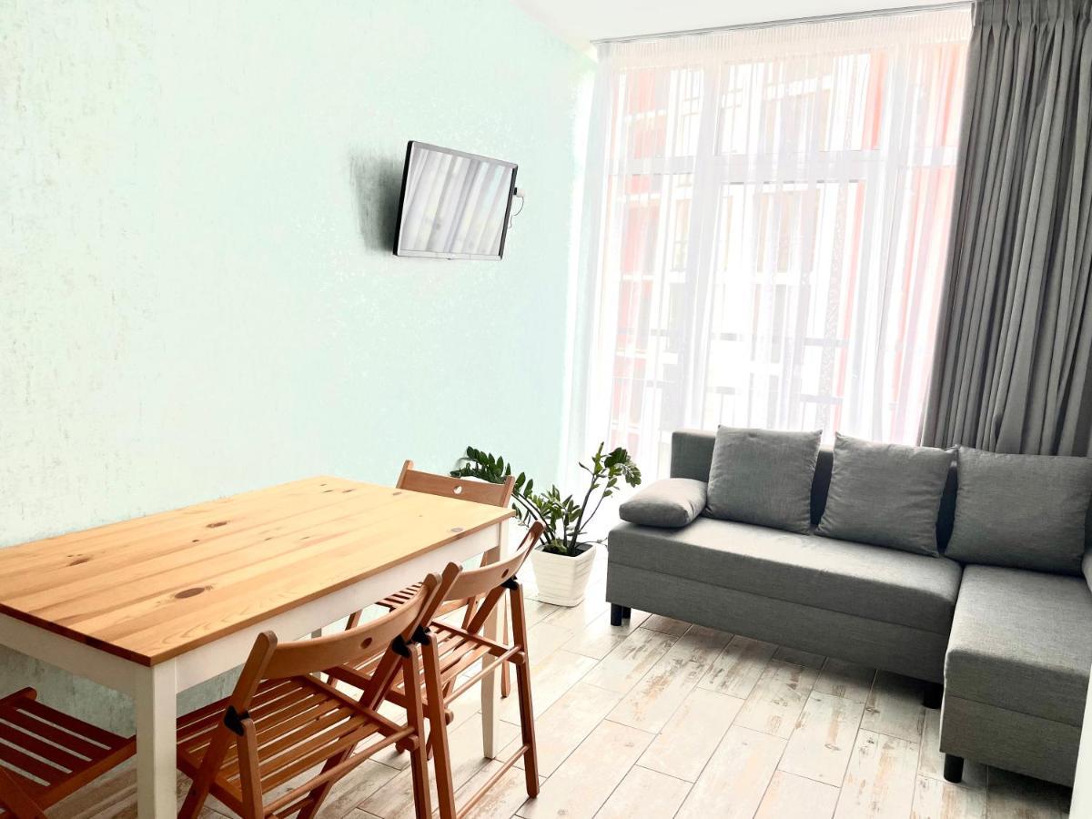 Osapart Cozy Apartment In A Complex Semycvit Львов Экстерьер фото