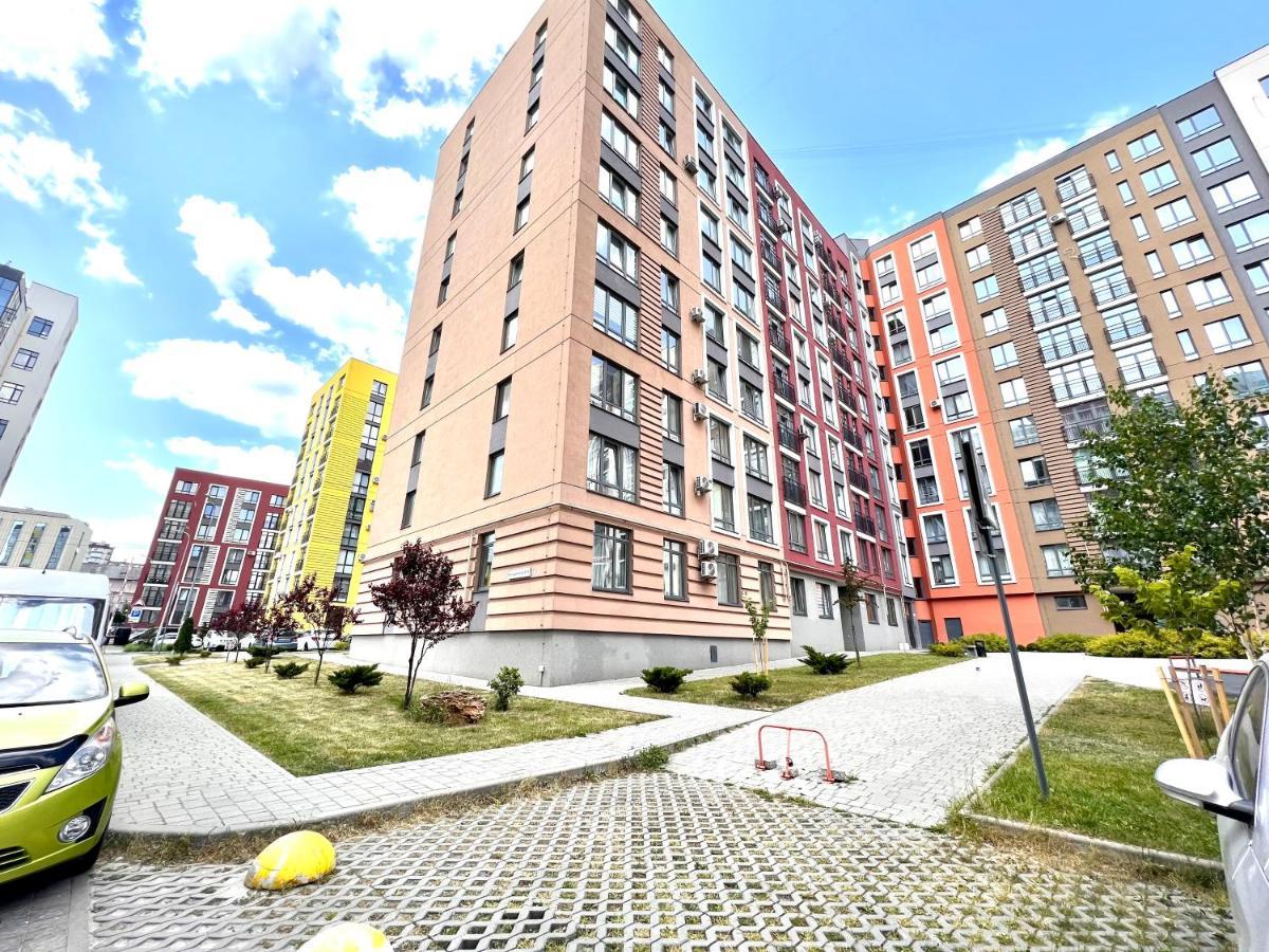 Osapart Cozy Apartment In A Complex Semycvit Львов Экстерьер фото