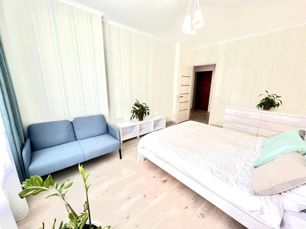 Osapart Cozy Apartment In A Complex Semycvit Львов Экстерьер фото