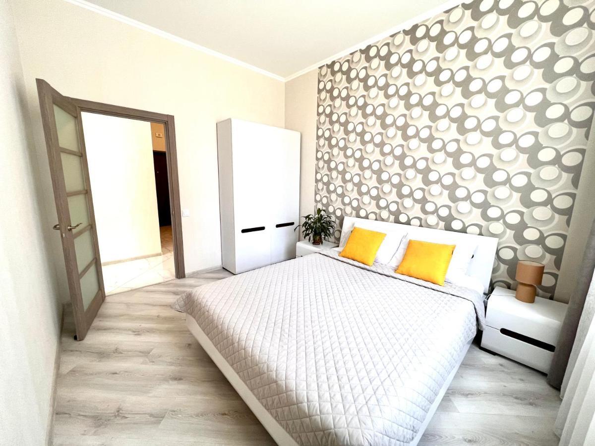 Osapart Cozy Apartment In A Complex Semycvit Львов Экстерьер фото