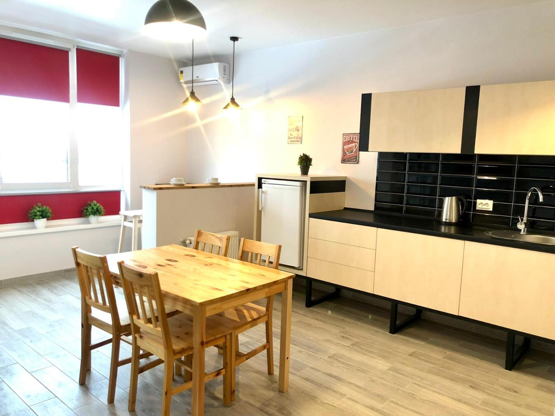 Osapart Cozy Apartment In A Complex Semycvit Львов Экстерьер фото