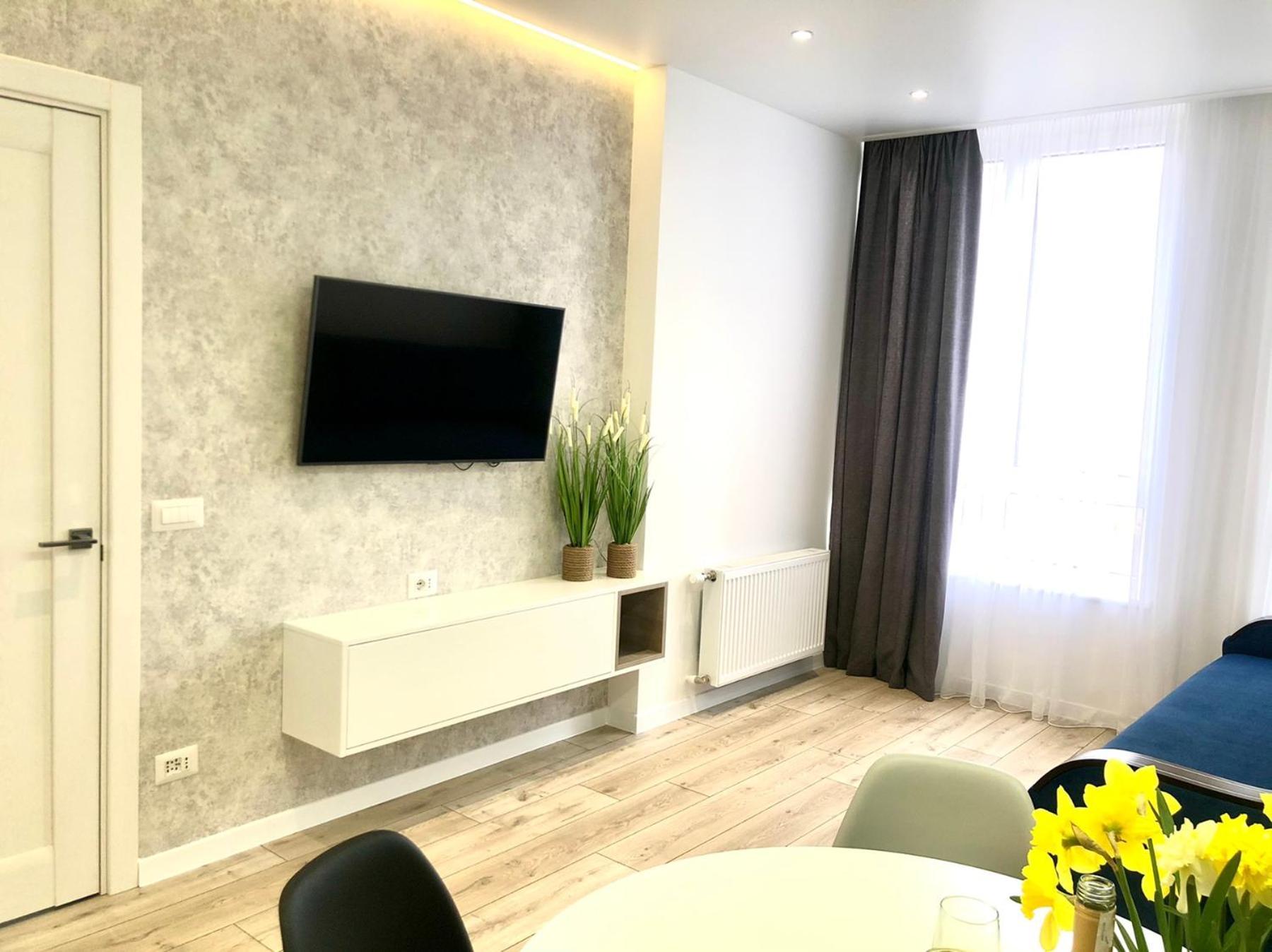 Osapart Cozy Apartment In A Complex Semycvit Львов Экстерьер фото
